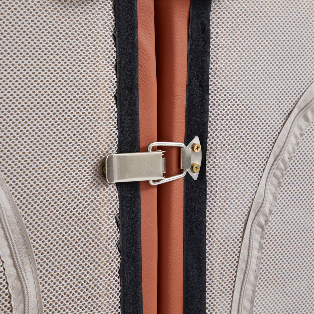 Canapé en cuir véritable brun rougeâtre capitonné beurre