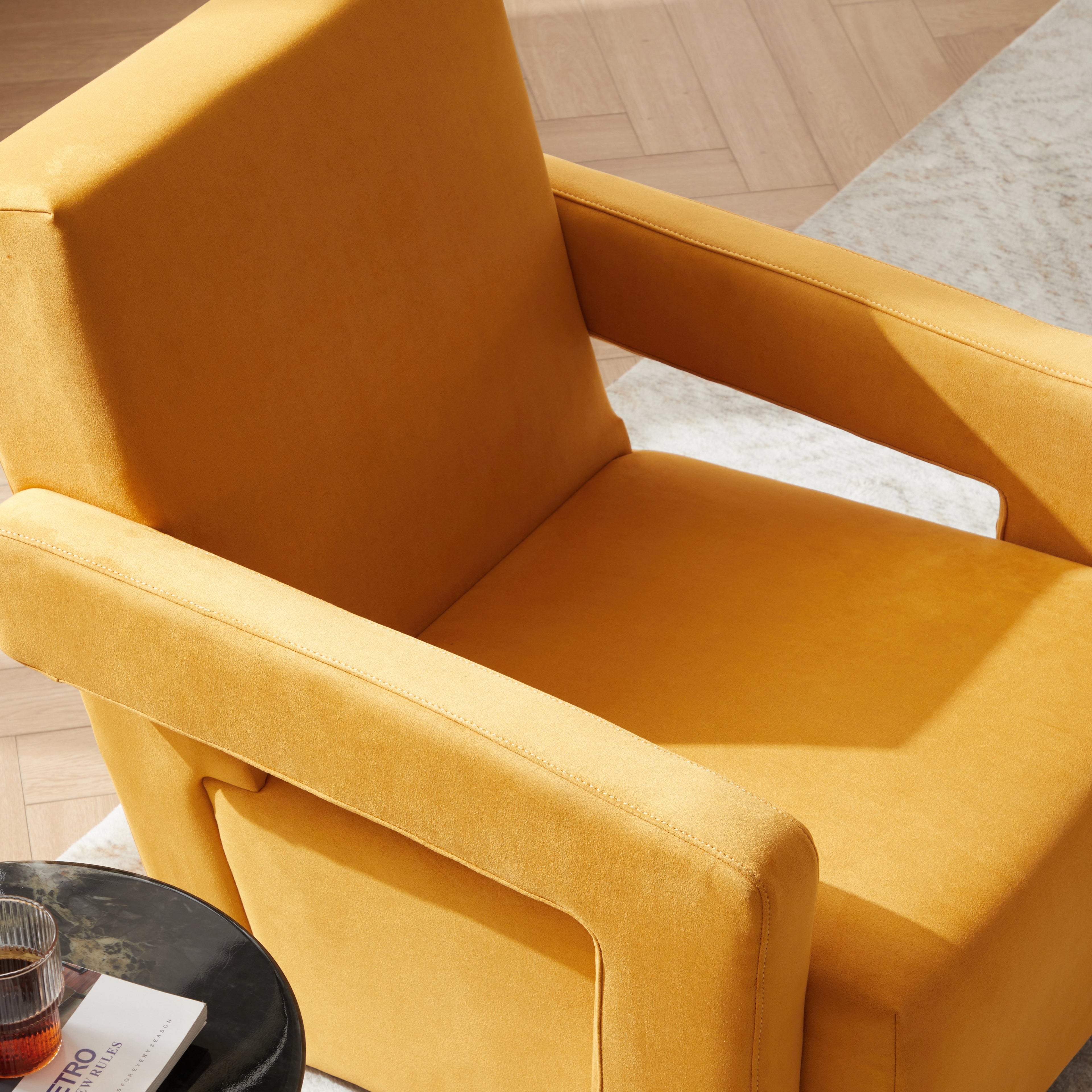 Fauteuil Utrecht en tissu mat Nova Lemon