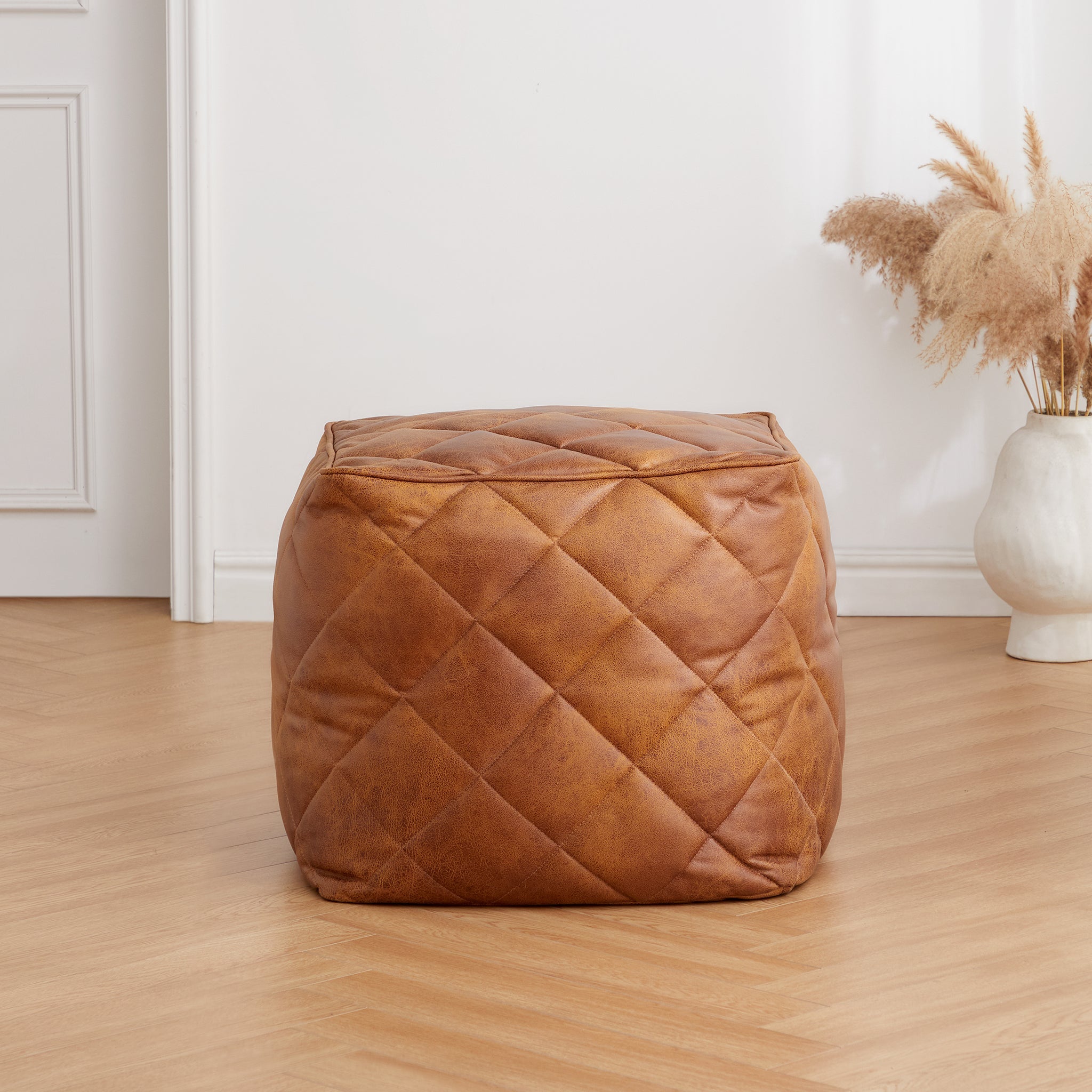 Pouf carré Leathaire beige gaufré