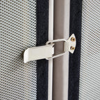 Canapé capitonné couleur beurre