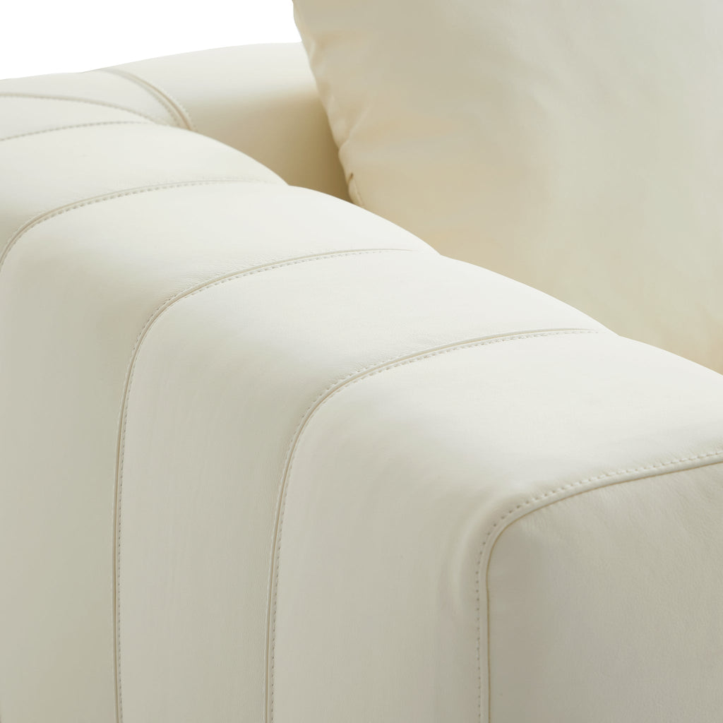 Canapé sectionnel en cuir en forme de L avec table basse