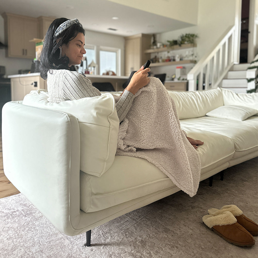 Canapé en cuir noir vanille