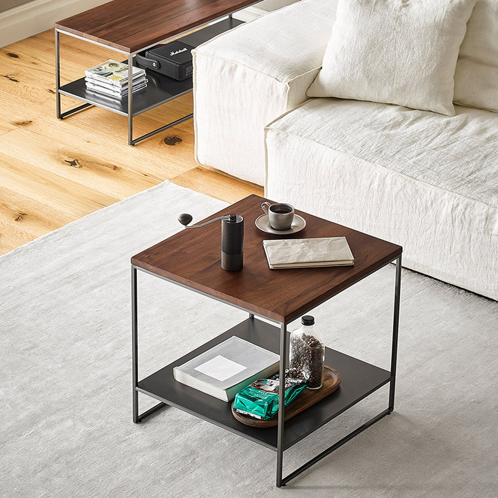 Table d'appoint de rangement en noyer Blacksteel