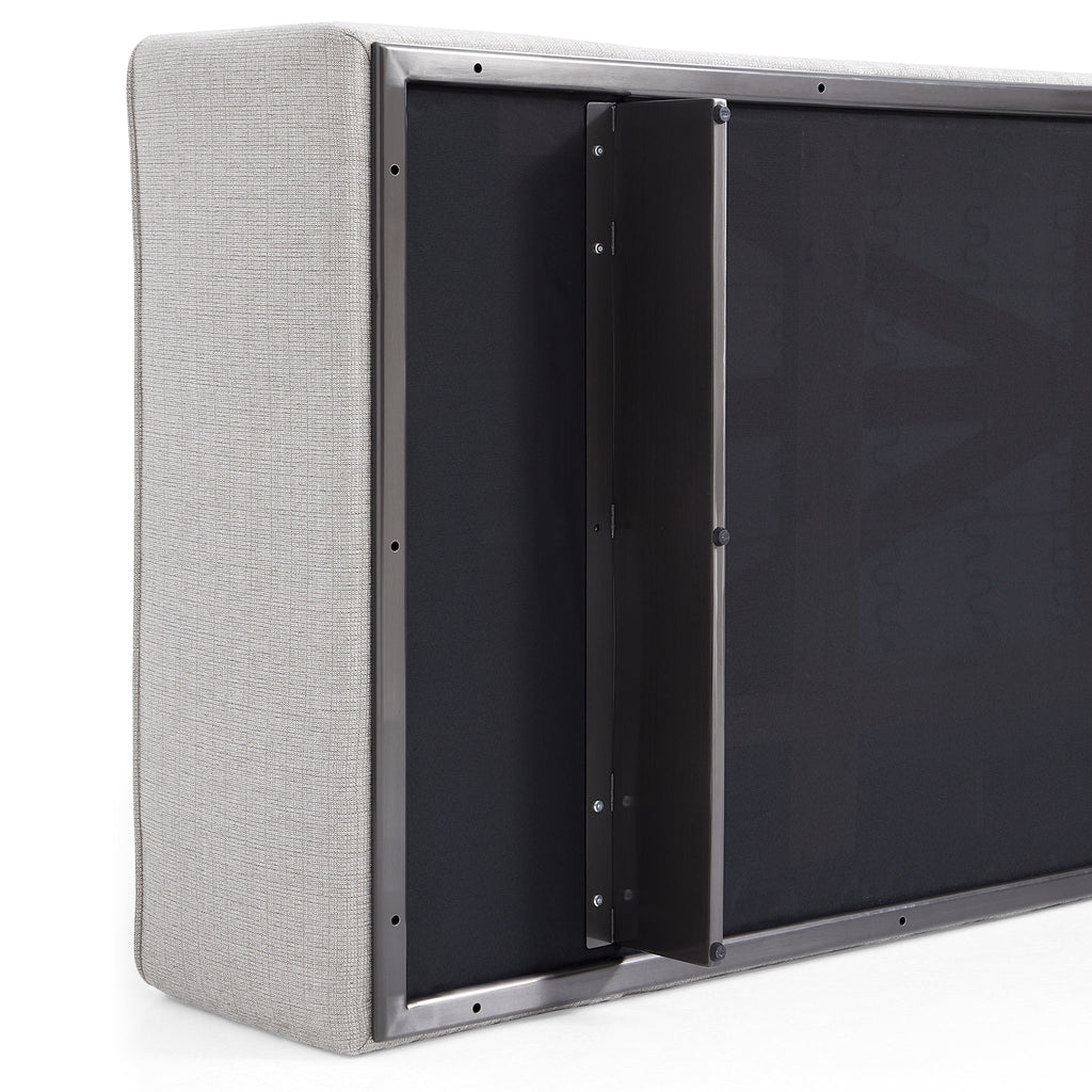 Canapé sectionnel capitonné Brandy Channel avec table basse