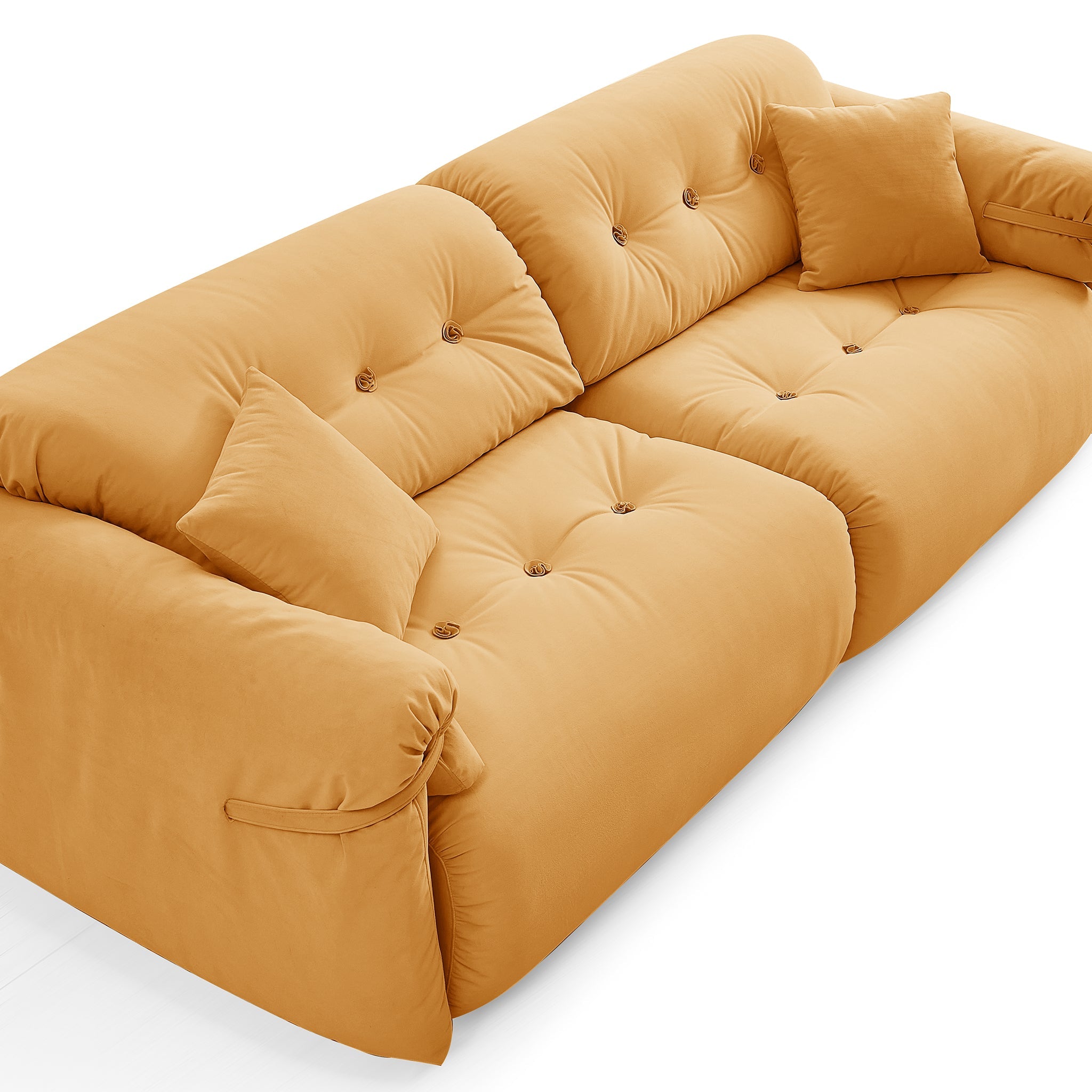 Canapé capitonné couleur beurre