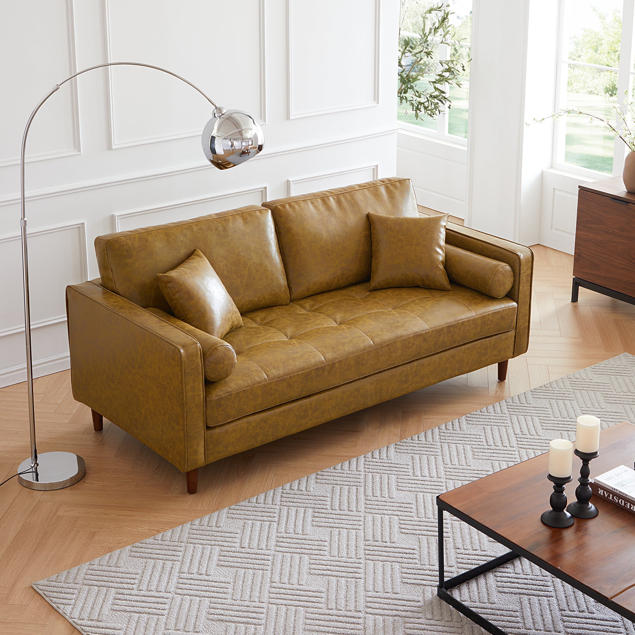 Causeuse en cuir beige rétro de style milieu de siècle