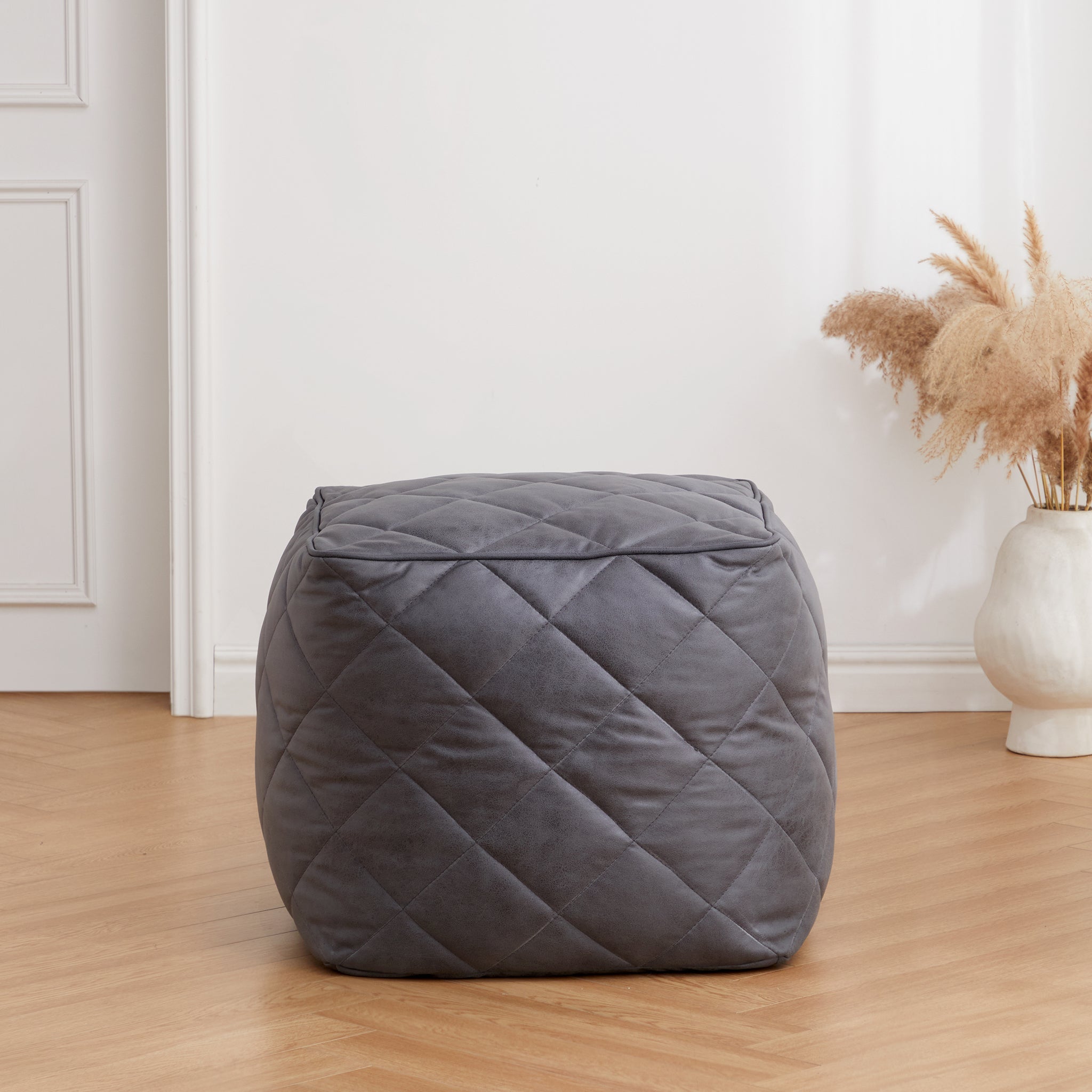 Pouf carré Leathaire beige gaufré