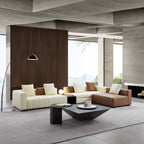 Canapé sectionnel en cuir en forme de L avec table basse