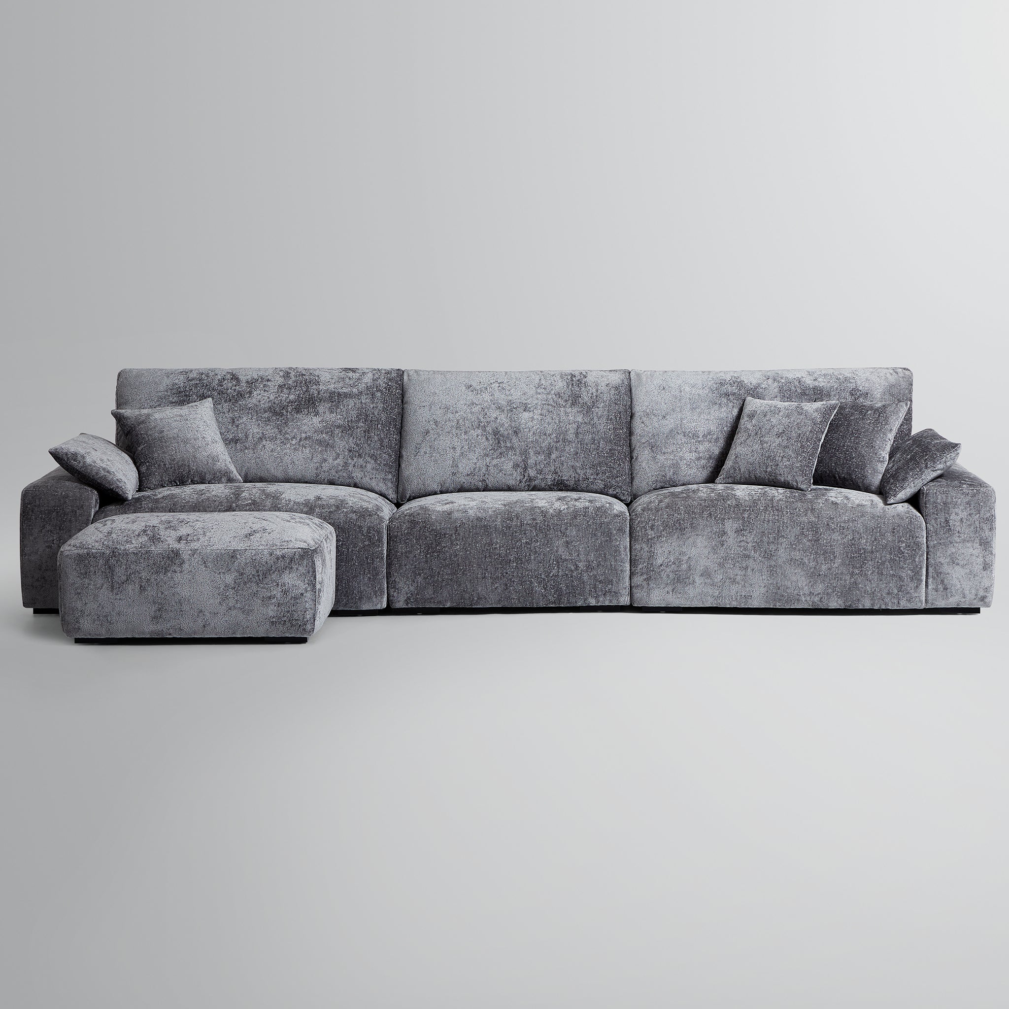 Le canapé et le pouf beiges Empress