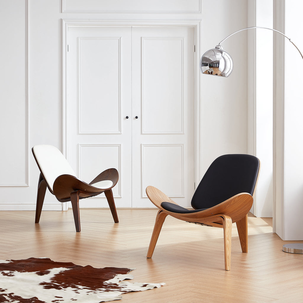 Chaise à coque noire Mermaid Wegner