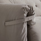 Canapé capitonné couleur beurre