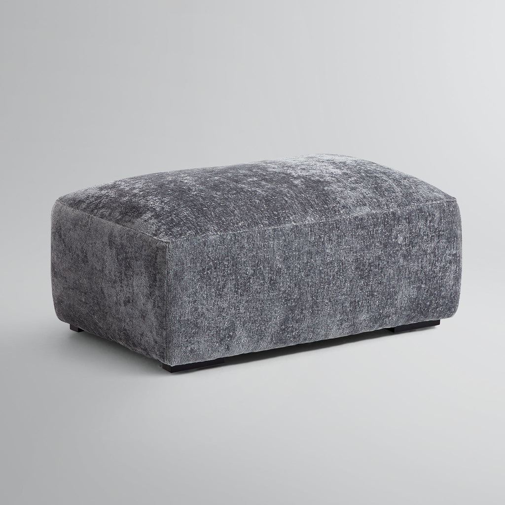 Le canapé et le pouf gris Empress