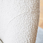 Chaise pivotante en tissu bouclé beige Calla