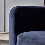 Fauteuil de salon en velours bleu Eden Ink