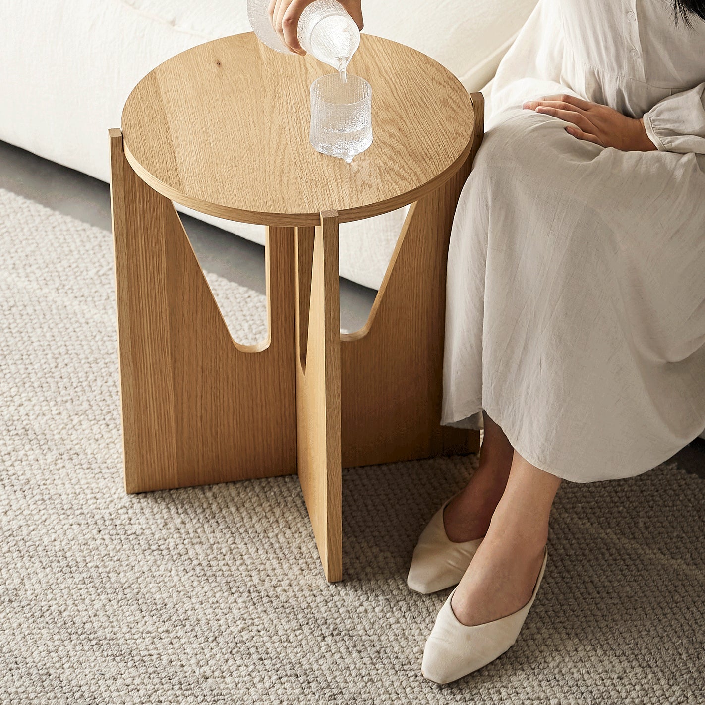 Table d'appoint ronde en chêne vif