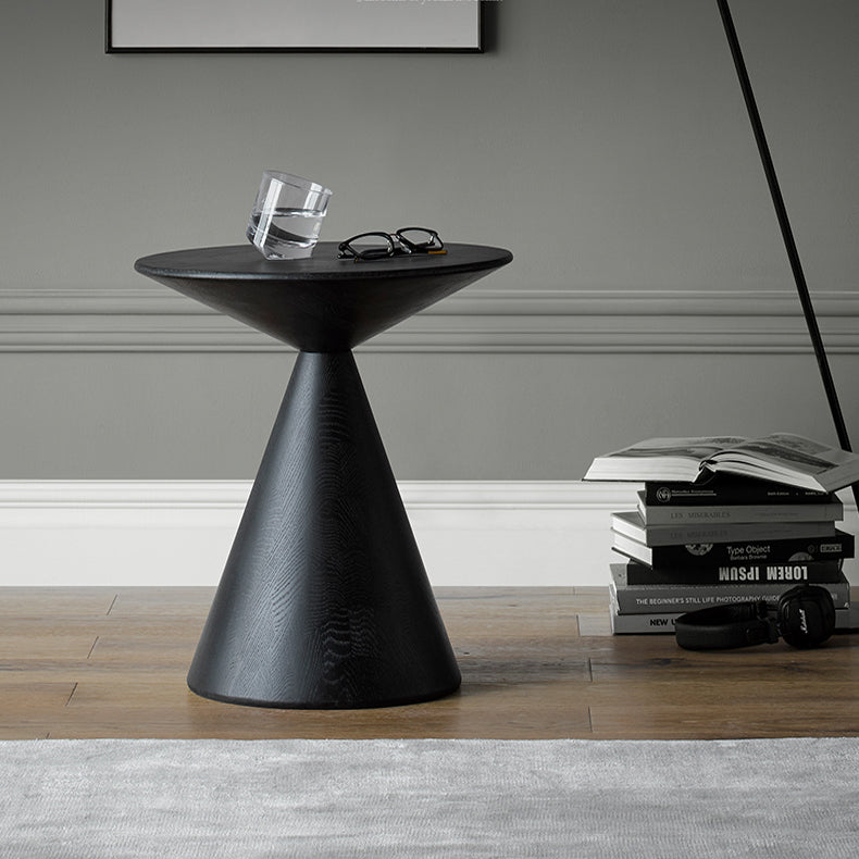 Table d'appoint en chêne en forme de cône Raven