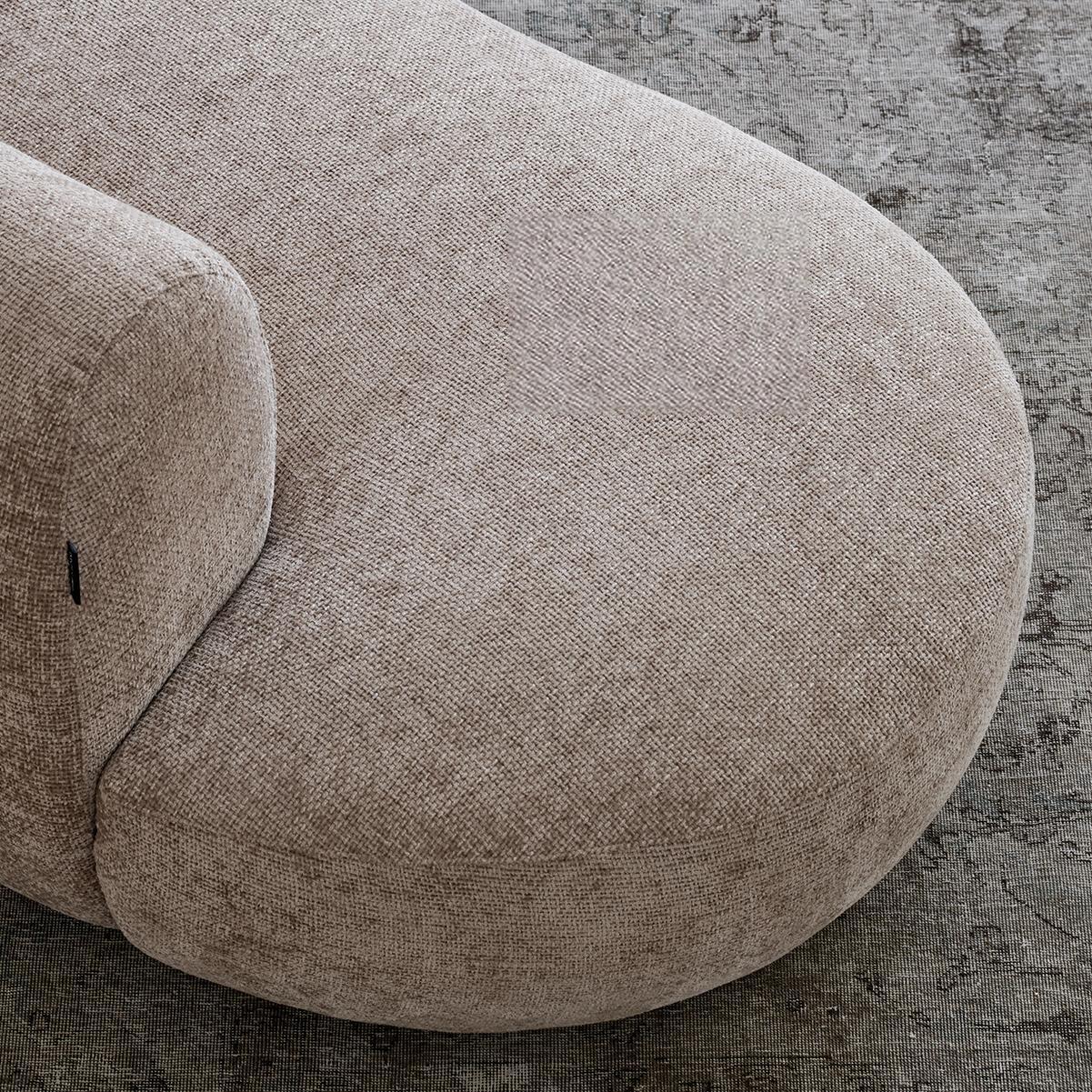 Canapé sectionnel ouvert et incurvé Nestled