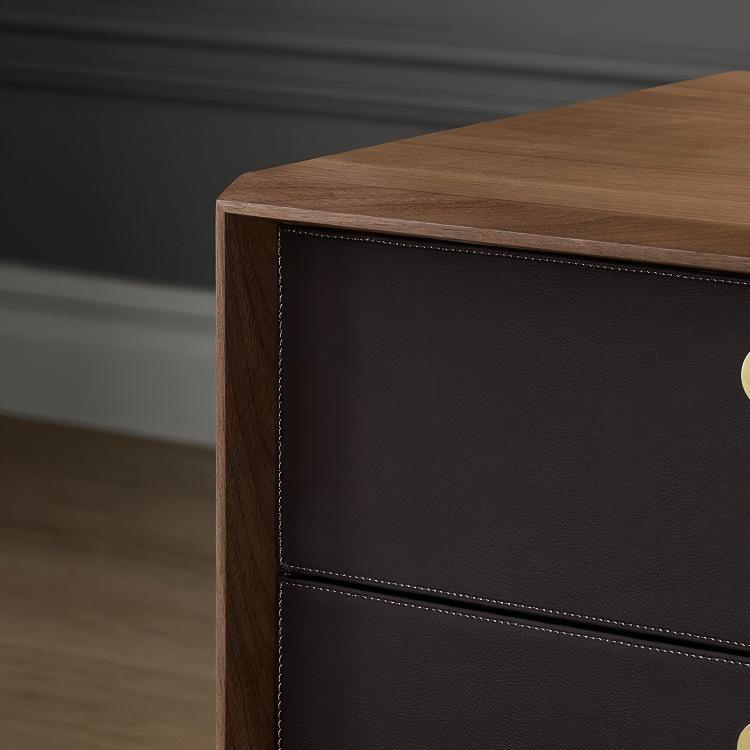 Table de chevet en racine de cèdre