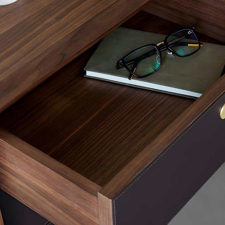 Table de chevet en racine de cèdre