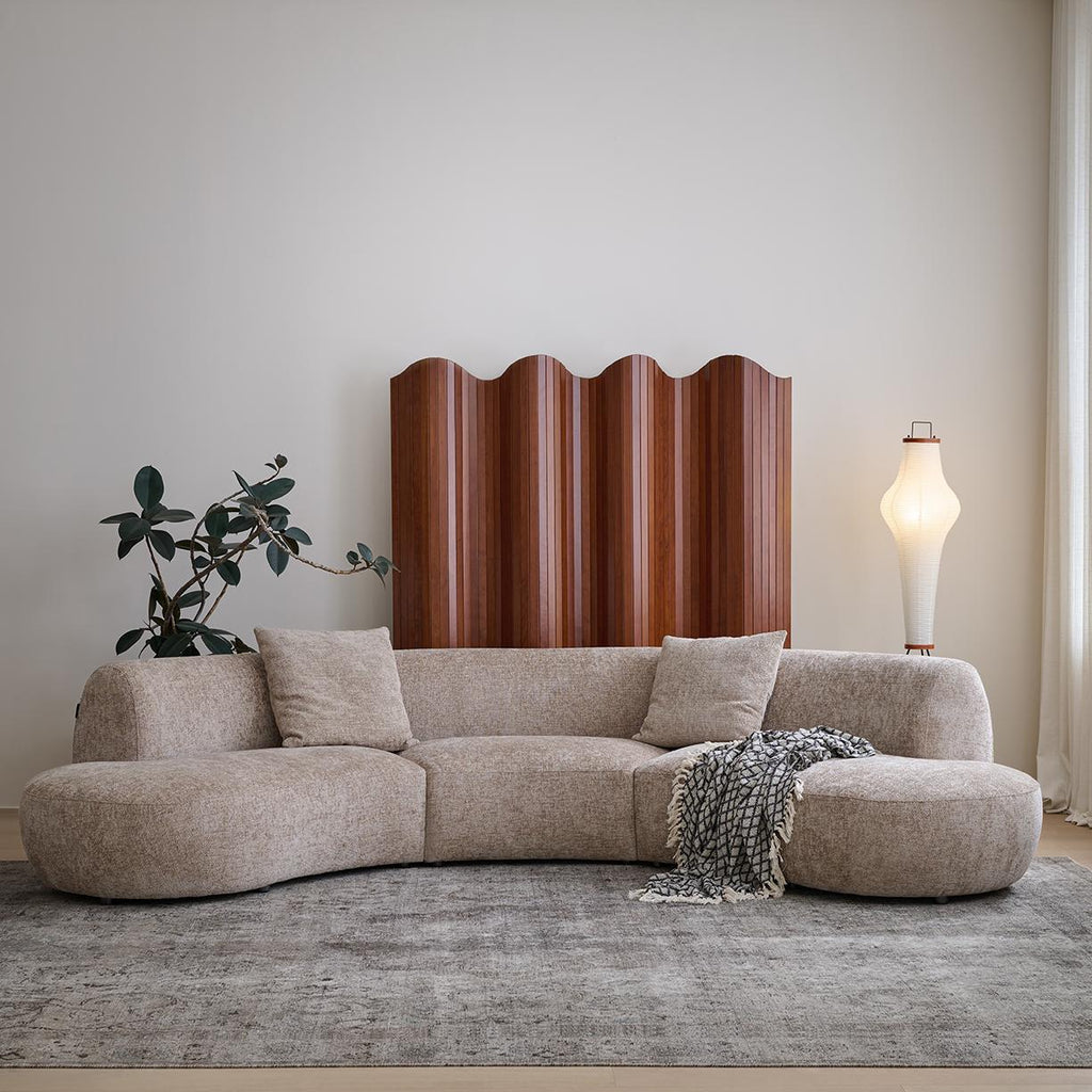 Canapé sectionnel ouvert et incurvé Nestled