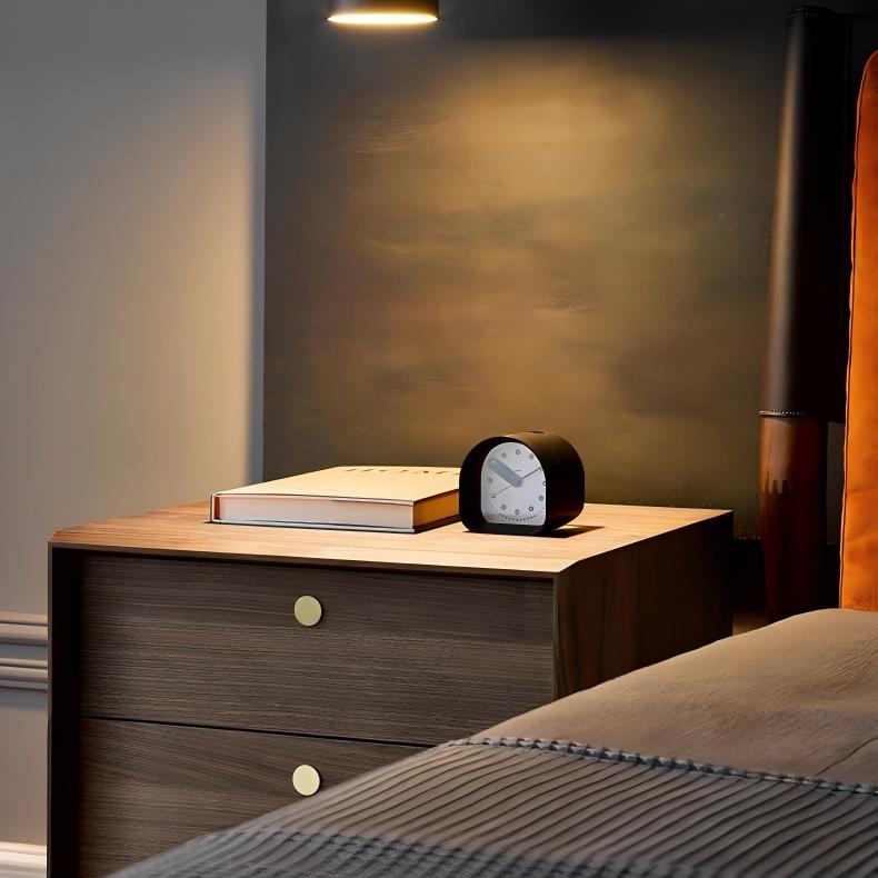 Table de chevet en racine de cèdre