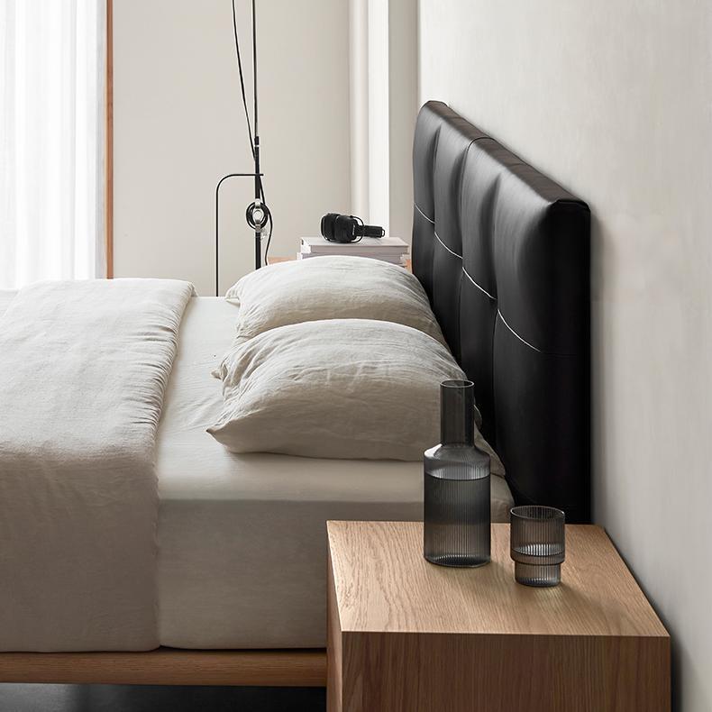 Lit en cuir couleur brique caramel