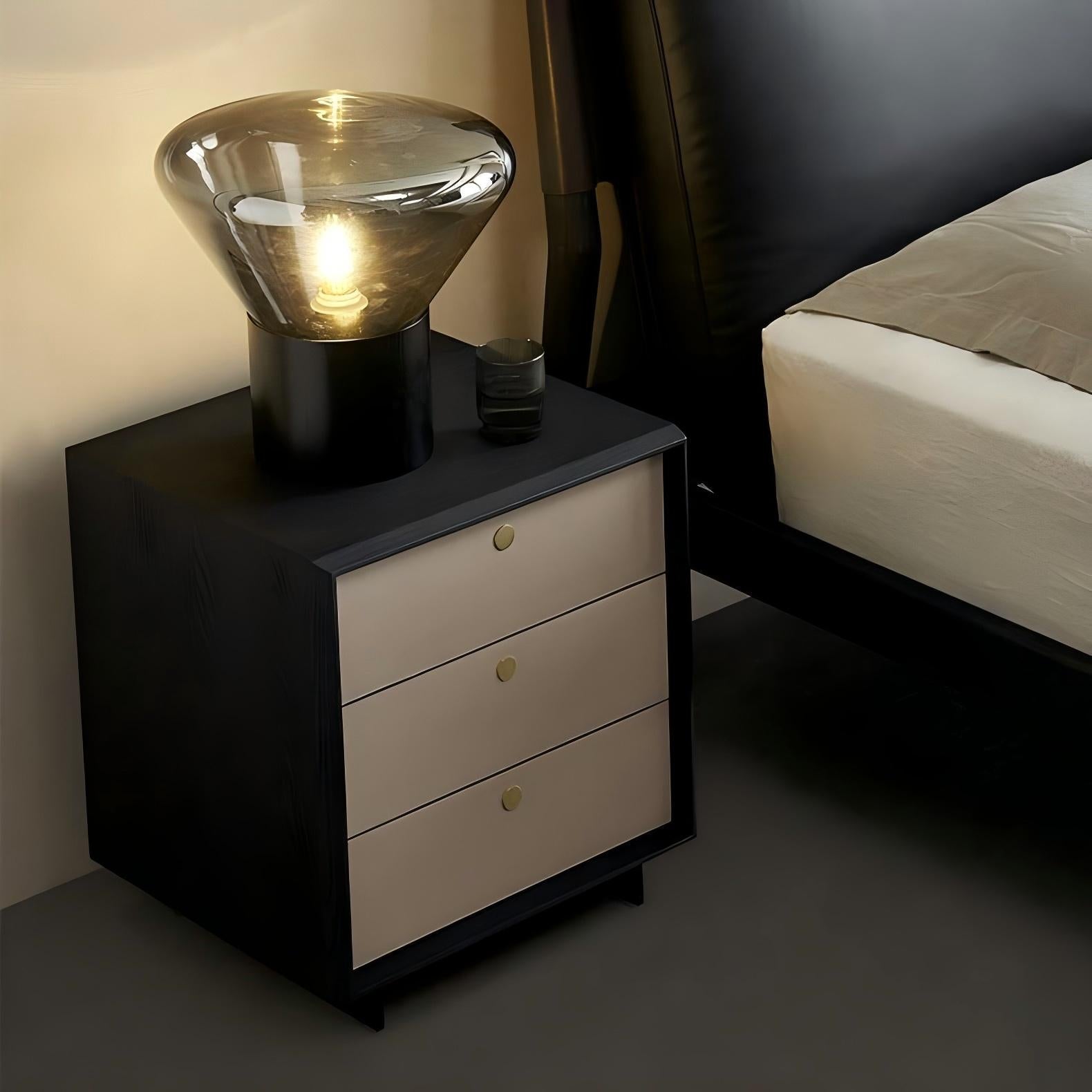 Table de chevet en racine de cèdre