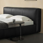 Lit en cuir cannelle