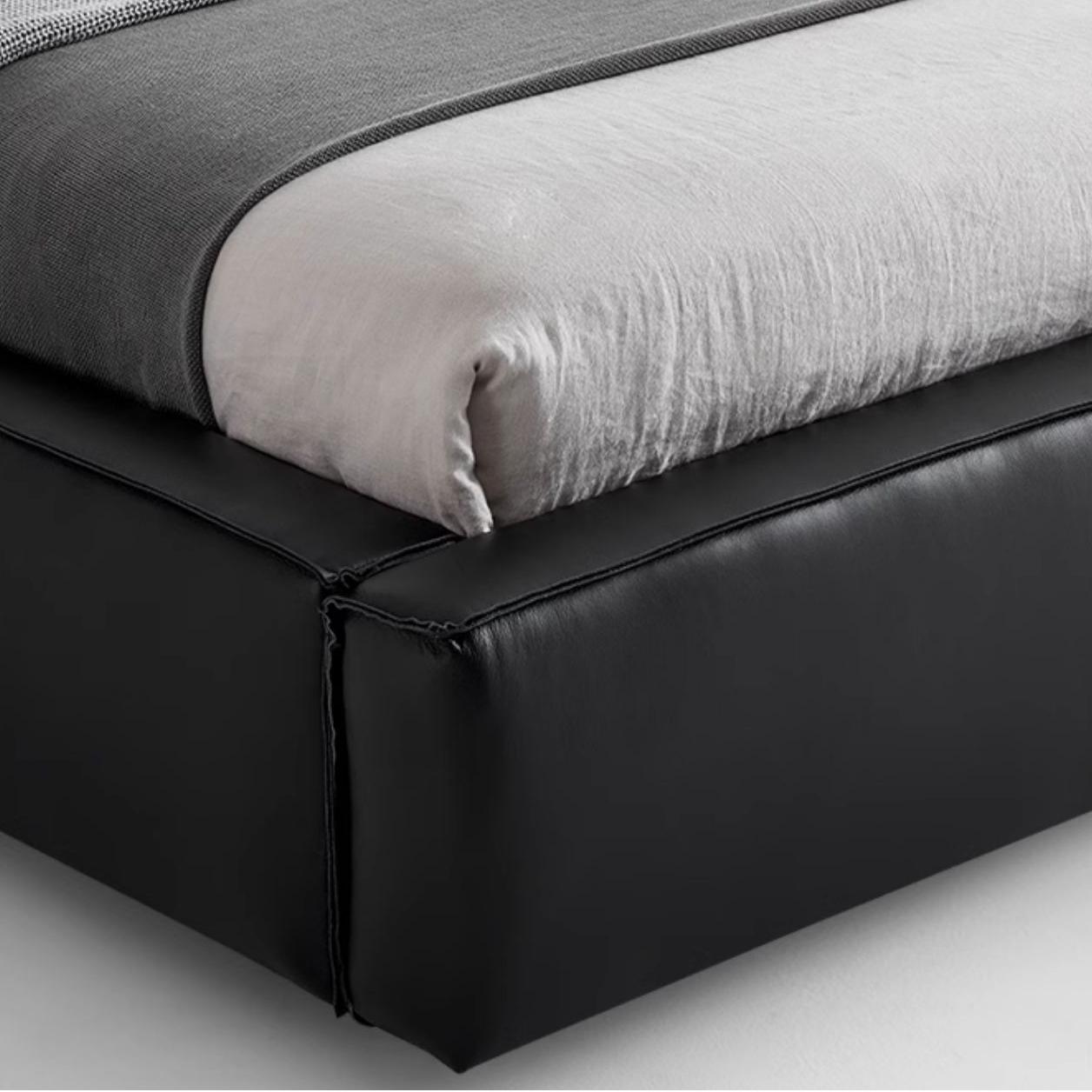 Lit en cuir cannelle