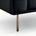 Canapé baroque capitonné en cuir noir 