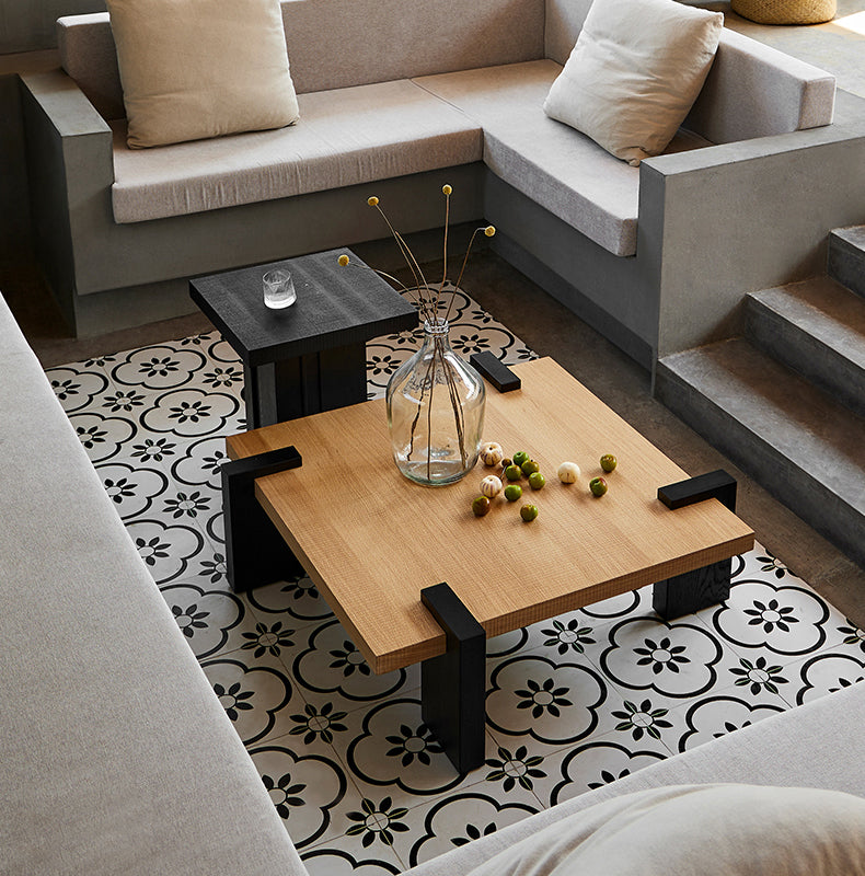 Table basse carrée en bois massif Modrest