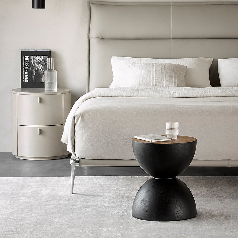 Table d'appoint sculpturale en chêne et noyer