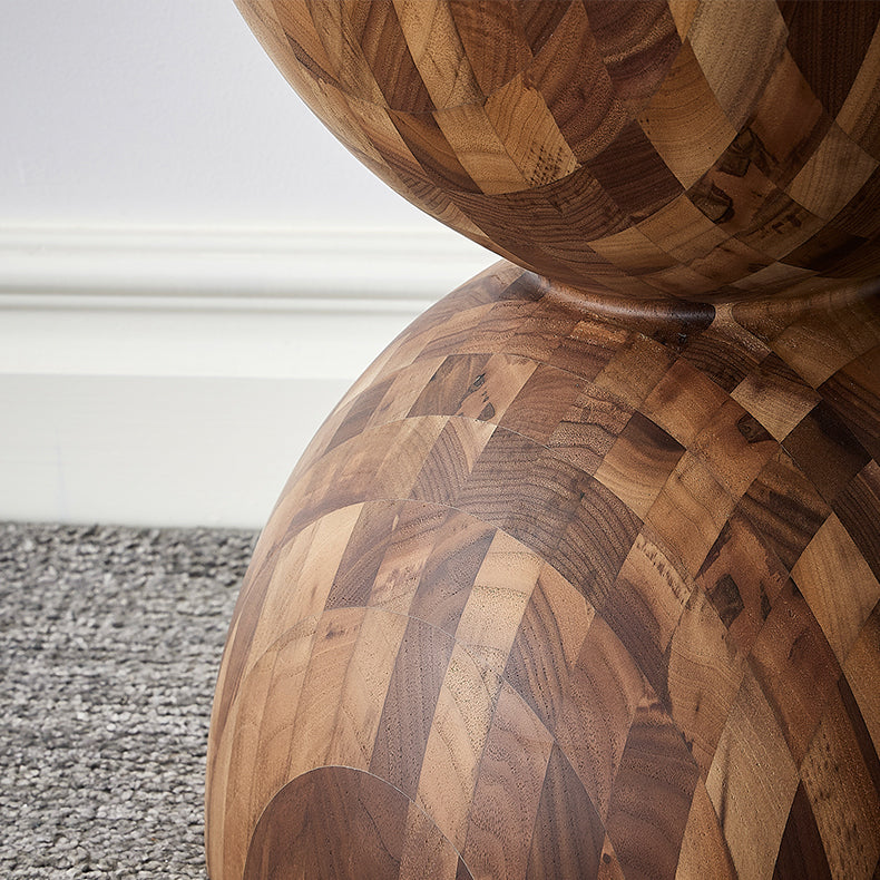 Table d'appoint sculpturale en chêne et noyer