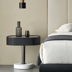 Table de chevet à pois en marbre